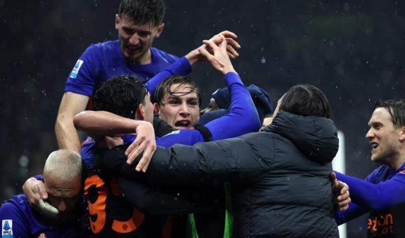 米乐登录-让二追六！国米本赛季首场逆转，齐沃临场调整提升但问题仍没解决